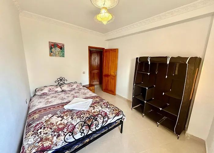 Moderno Apartamento En El Centro , A 3 Min Del Mar Llll