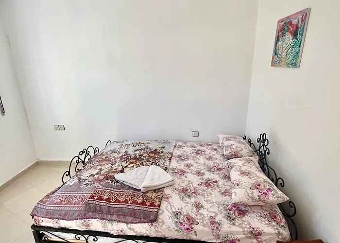 Moderno Apartamento En El Centro , A 3 Min Del Mar Llll